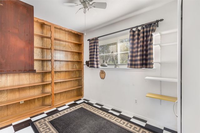 14510 Foxford Way, Houston, TX 77015