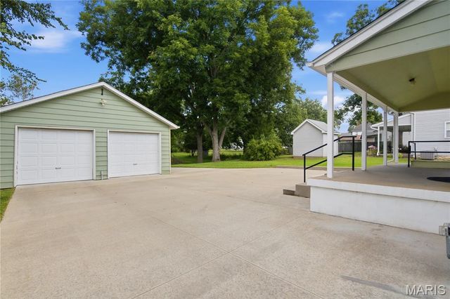 310 N Briegel Street, Columbia, IL 62236