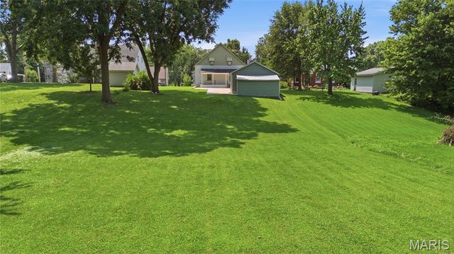 310 N Briegel Street, Columbia, IL 62236