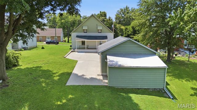 310 N Briegel Street, Columbia, IL 62236