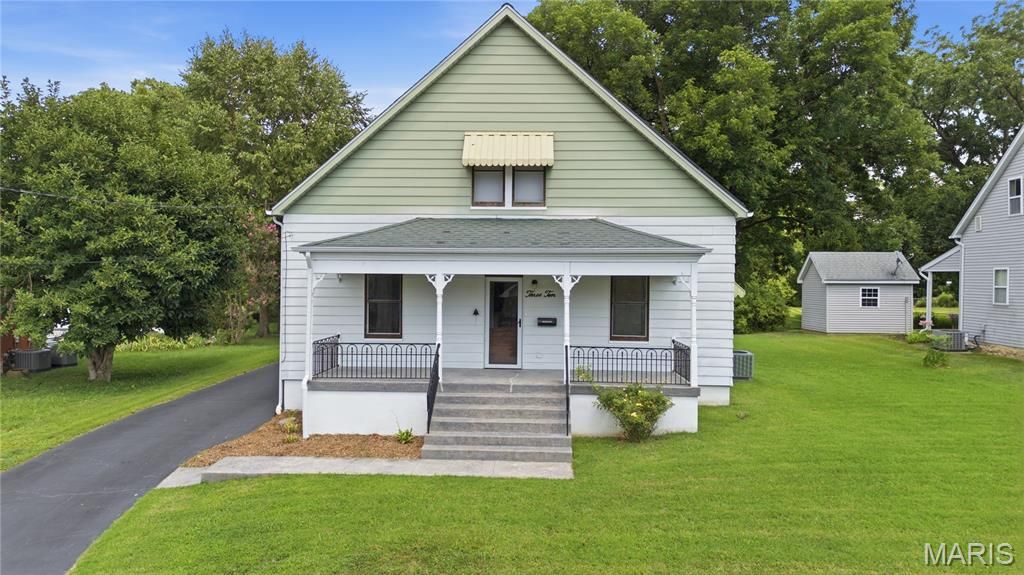 310 N Briegel Street, Columbia, IL 62236