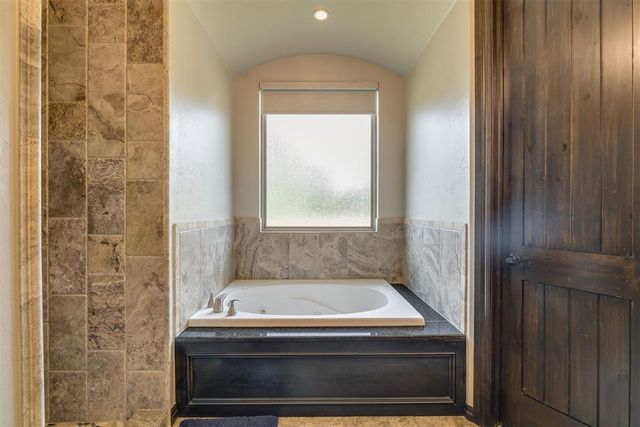 3600 Wimberley Creek Drive, Yukon, OK 73099