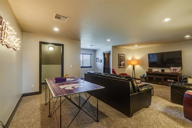 3600 Wimberley Creek Drive, Yukon, OK 73099