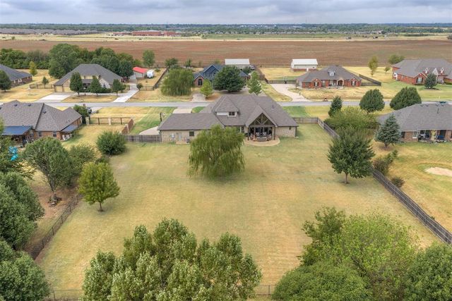 3600 Wimberley Creek Drive, Yukon, OK 73099