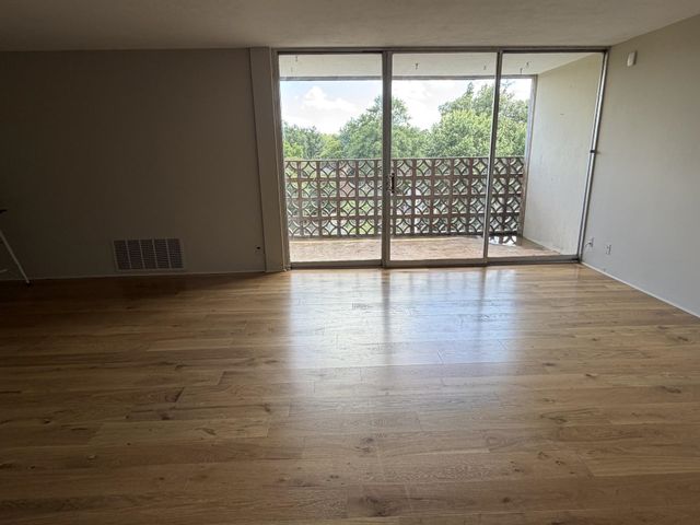 2277 Union Ave Apt 611, Memphis, TN 38104