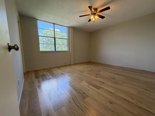 2277 Union Ave Apt 611, Memphis, TN 38104