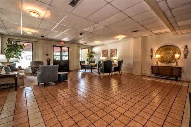 2277 Union Ave Apt 611, Memphis, TN 38104