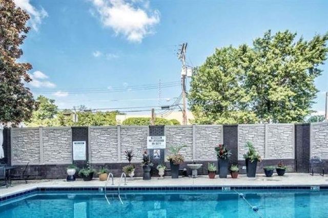 2277 Union Ave Apt 611, Memphis, TN 38104