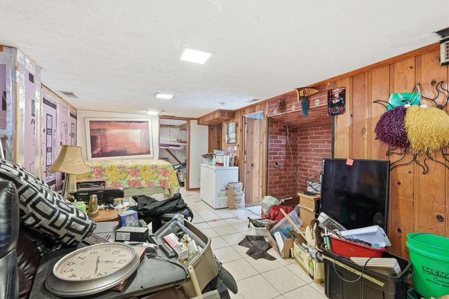 821 Howard Street N, Saint Paul, MN 55119