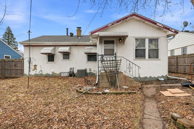 821 Howard Street N, Saint Paul, MN 55119