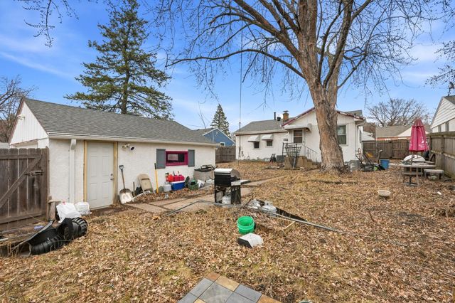 821 Howard Street N, Saint Paul, MN 55119