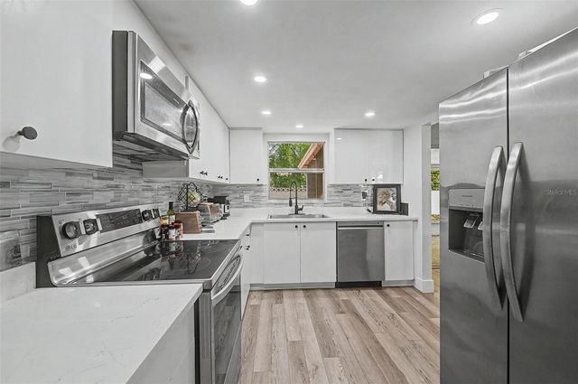 11592 110TH TERRACE, Largo, FL 33778