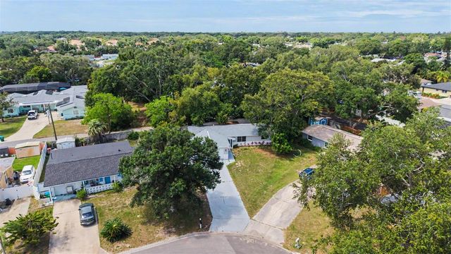 11592 110TH TERRACE, Largo, FL 33778