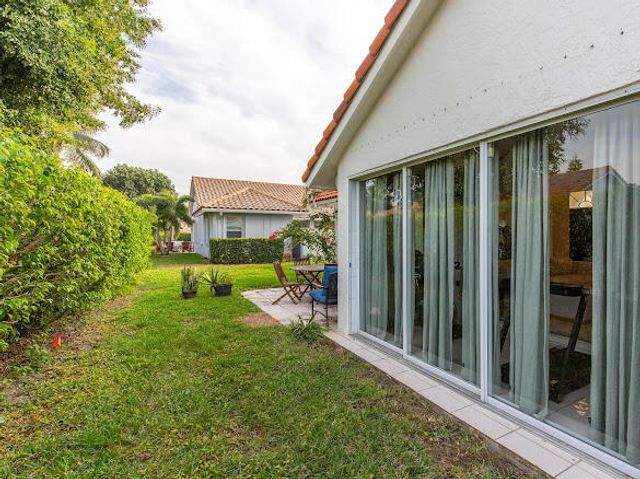 6155 Golf Villas Drive, Boynton Beach, FL 33437