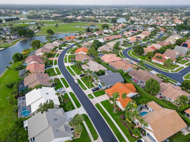 6155 Golf Villas Drive, Boynton Beach, FL 33437