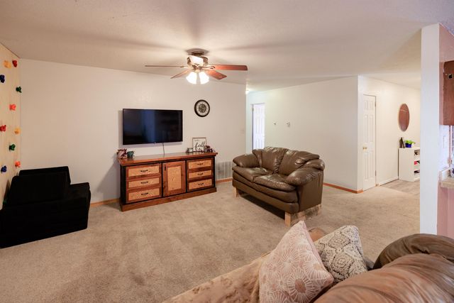 905 E Cleveland Avenue, Fruita, CO 81521