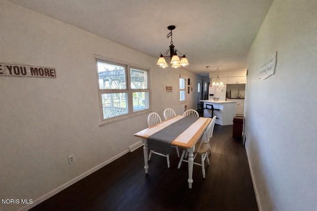 410 Overlook Drive, Waterville, OH 43566