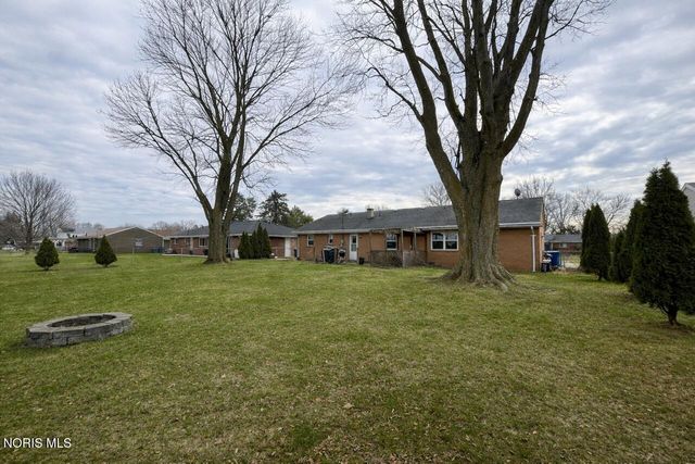 410 Overlook Drive, Waterville, OH 43566