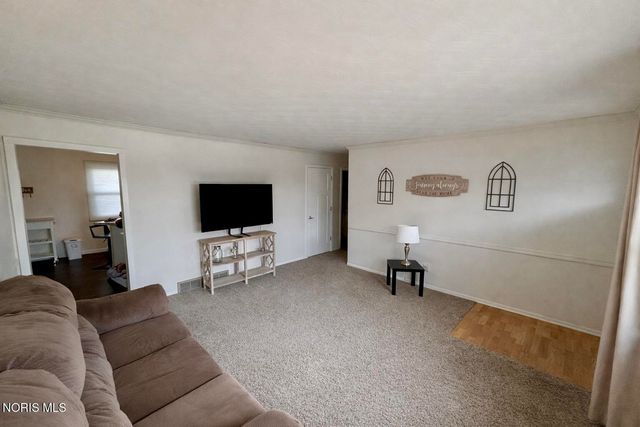 410 Overlook Drive, Waterville, OH 43566