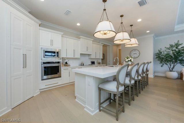 8766 Calypso CT, Naples, FL 34112