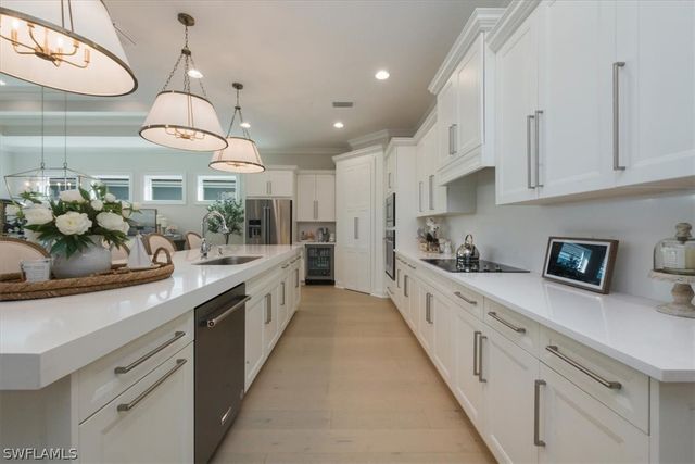 8766 Calypso CT, Naples, FL 34112