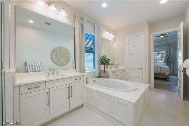 8766 Calypso CT, Naples, FL 34112