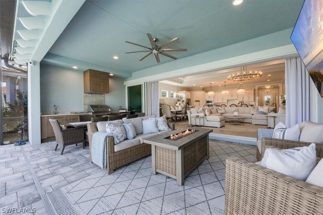 8766 Calypso CT, Naples, FL 34112