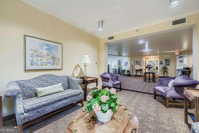 1800 Clairmont Lake A325, Decatur, GA 30033
