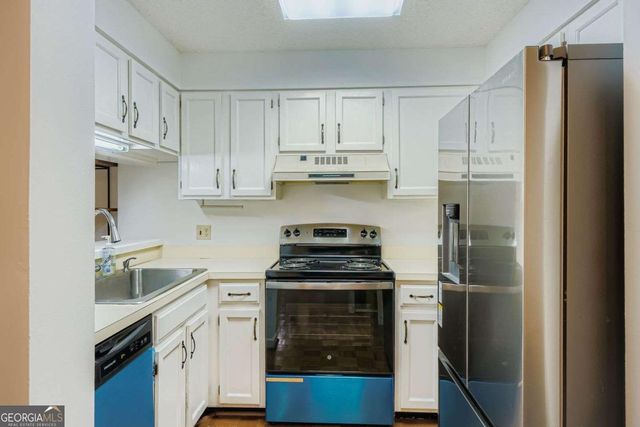 1800 Clairmont Lake A325, Decatur, GA 30033