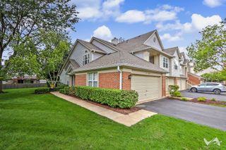 1628 Columbia Circle 1, Bartlett, IL 60103
