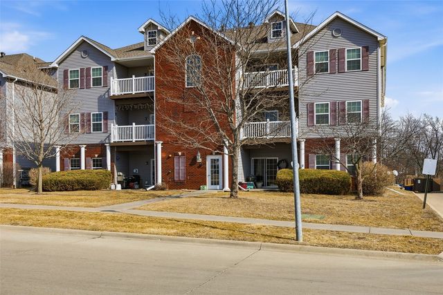 900 Rachael Street 304, North Liberty, IA 52317