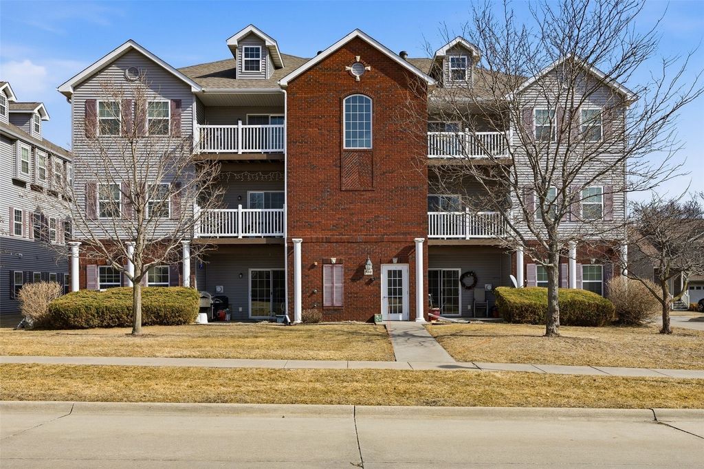 900 Rachael Street 304, North Liberty, IA 52317