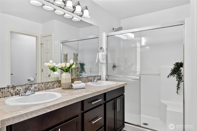 12311 SE 292nd Street, Auburn, WA 98092