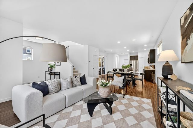 12311 SE 292nd Street, Auburn, WA 98092