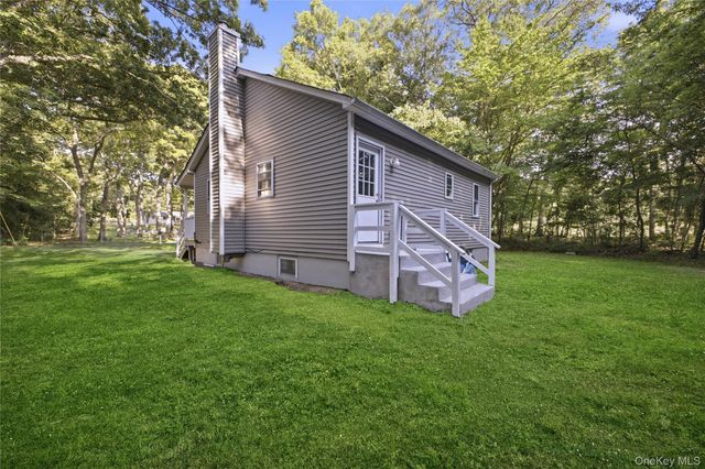 114 Wilson Avenue, Medford, NY 11763