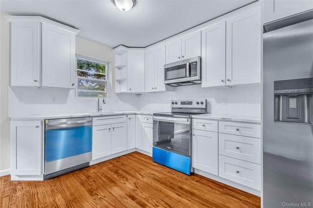 114 Wilson Avenue, Medford, NY 11763