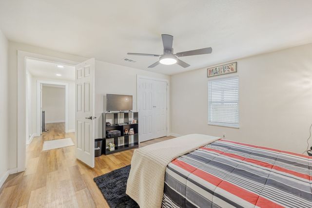 207 Young Street, Waxahachie, TX 75165