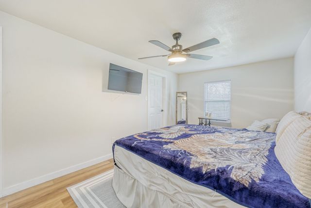 207 Young Street, Waxahachie, TX 75165