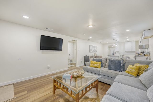 207 Young Street, Waxahachie, TX 75165