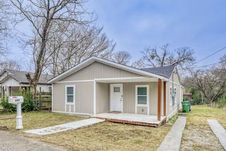 207 Young Street, Waxahachie, TX 75165