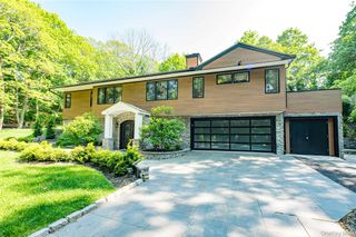 6 Tanyard Lane, Huntington, NY 11743