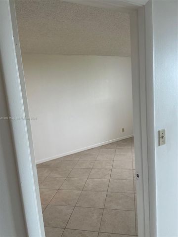 2771 Riverside Drive 517-A, Coral Springs, FL 33065