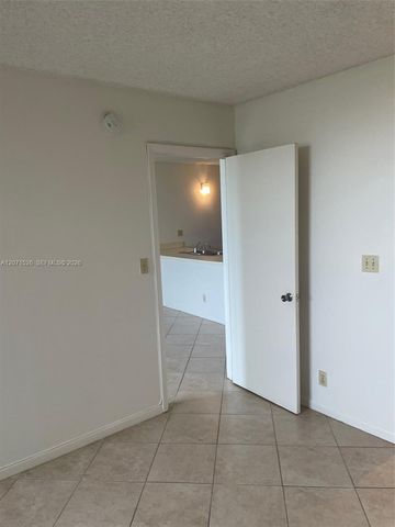 2771 Riverside Drive 517-A, Coral Springs, FL 33065