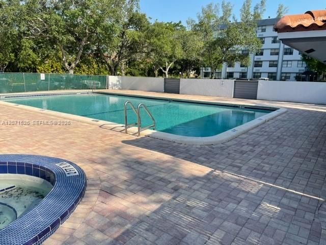 2771 Riverside Drive 517-A, Coral Springs, FL 33065