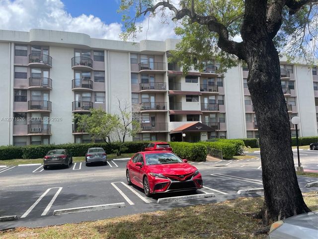 2771 Riverside Drive 517-A, Coral Springs, FL 33065