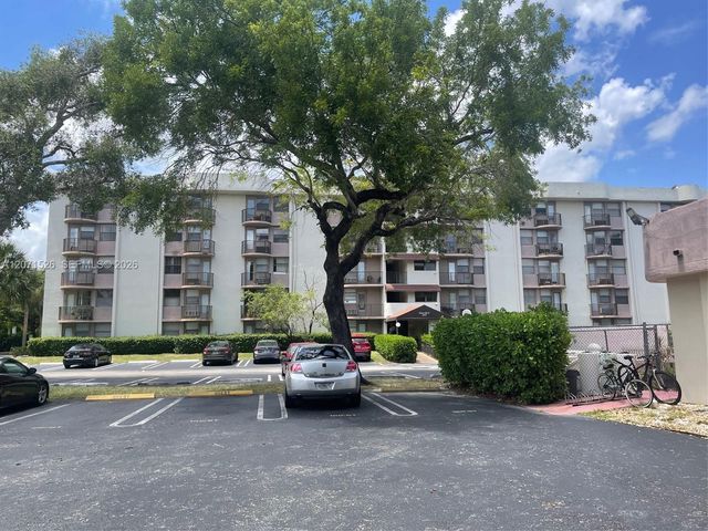 2771 Riverside Drive 517-A, Coral Springs, FL 33065