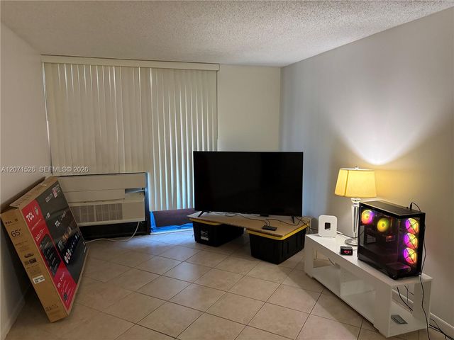 2771 Riverside Drive 517-A, Coral Springs, FL 33065