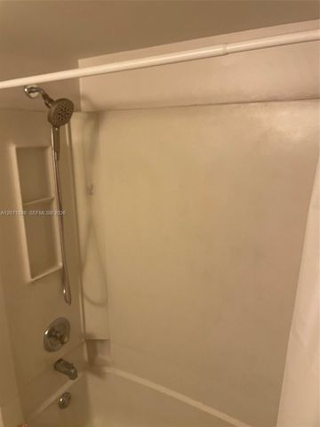 2771 Riverside Drive 517-A, Coral Springs, FL 33065