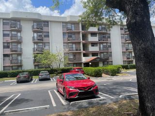 2771 Riverside Drive 517-A, Coral Springs, FL 33065