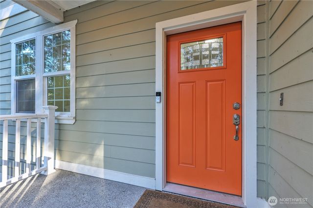 2507 Creviston Road SW, Lakebay, WA 98349